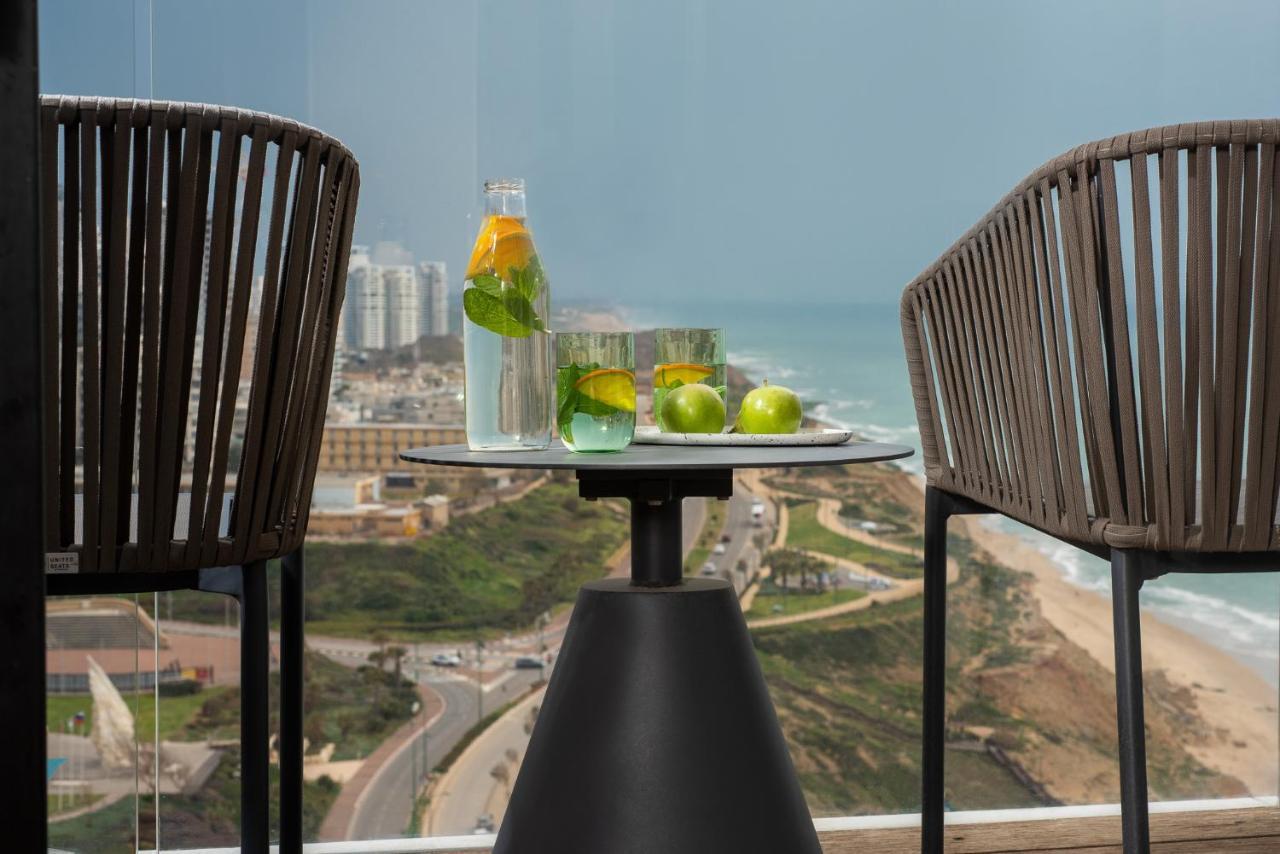 Vert Lagoon Netanya By Afi Hotels Bagian luar foto